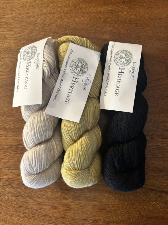 Macadamia-BurnishedGold-RealBlack