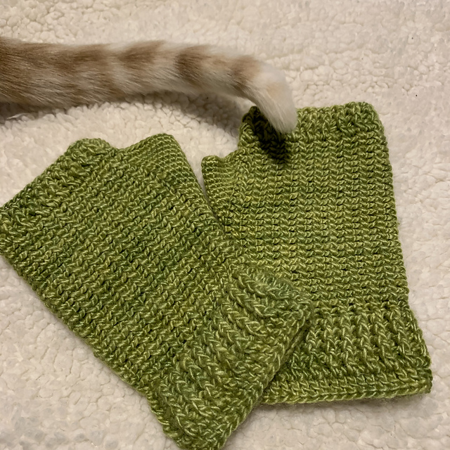 Easy Crochet Wristers