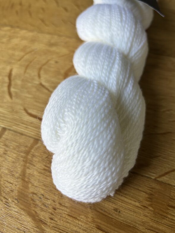 Cascade Yarns 220 Fingering - White