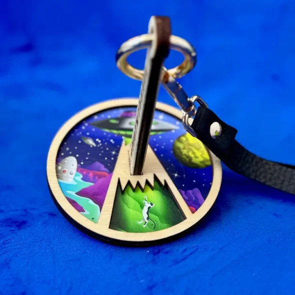 Kittys Guide Mini Yarn Minder from Lemonwood