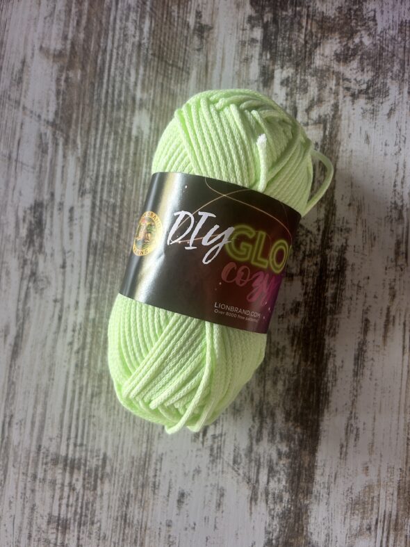 Lion Brand DIY Glow Cozy Glow in the Dark Yarn - Neon Green